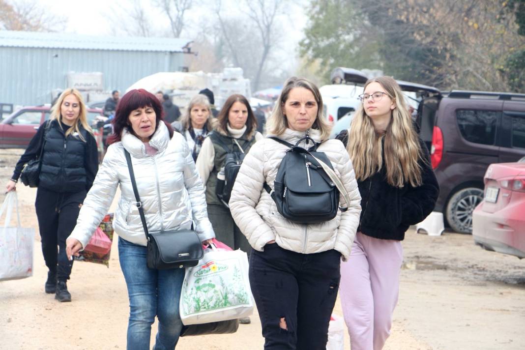 Edirne esnafı Bulgar müşterilerinde memnun: Gördükleri her şeyi satın alıyorlar 5